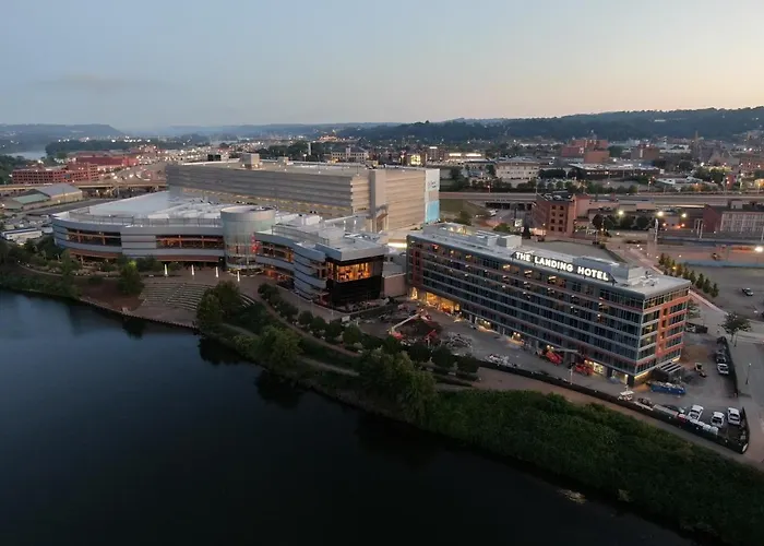 The Landing At Rivers Casino Hotel 3*